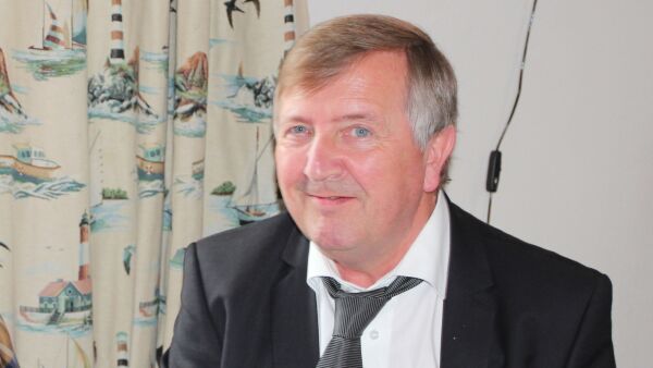 Ap håper SV snur og ikkje vel Høgre-ordførar i Vestnes