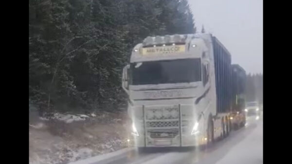 Såpeglatt og lange køer på Ørskogfjellet