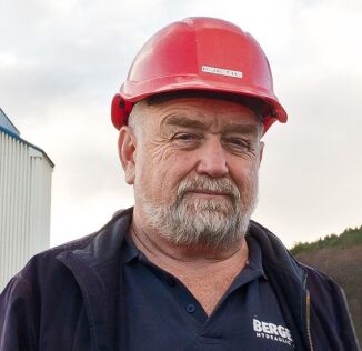 Ein bauta i lokal skipsbyggarindustri har gått bort
