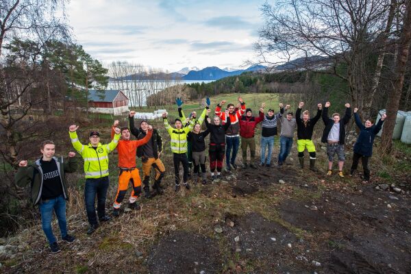 Nytt fjøs med klasserom og kontor
