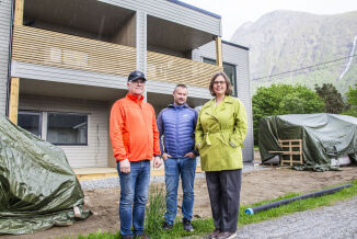 Brått dobla eigedomsmarknaden seg