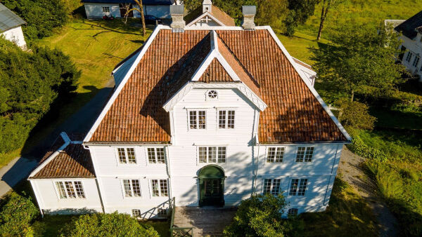 - Dette skal vi bruke Solnør Gaard til