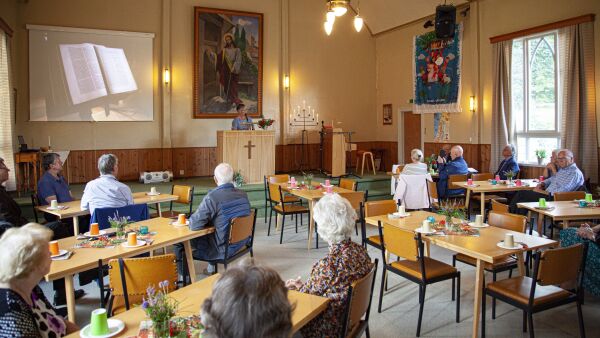 300 til vigslinga i 1920 trass i ”spanskesjuka”