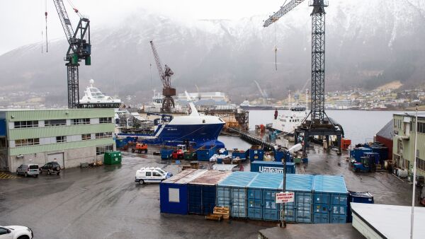 Ammoniakklekkasje frå båt ved Solstrand verft i Tomrefjord