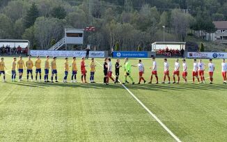 Vann 8-5 og skåra 10 av 13 mål
