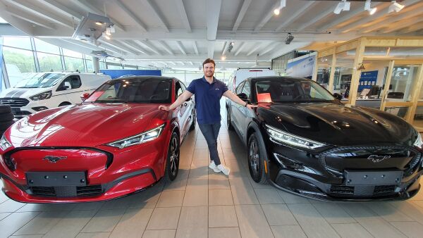 - ”Alle” har vakse opp med draumen  om ein Ford Mustang