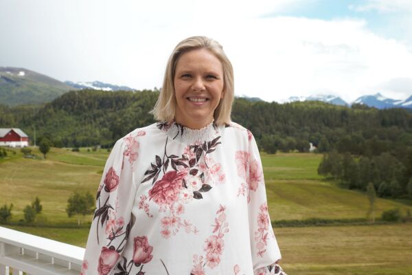 - Utruleg at dei feirar bompengar med flagg