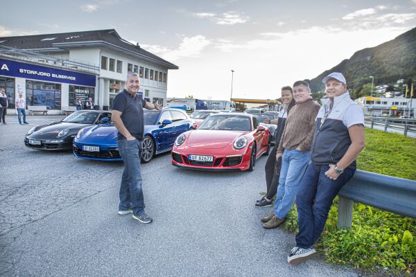 30 Porscher på Sjøholt