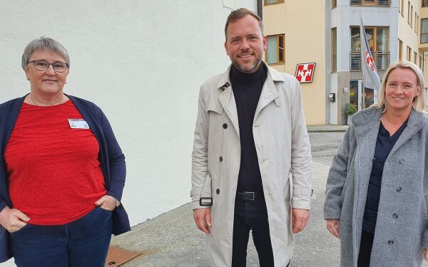 Birigit Oline ofrar seg for politikken