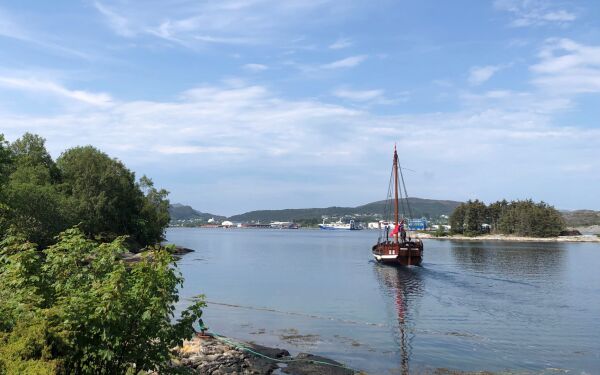 Kystpilegrimstur med sunnmørsjekta
