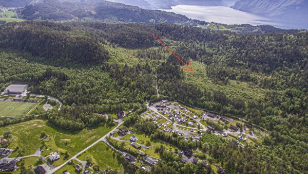 Nytt hestesportsenter på Sjøholt neste sommar