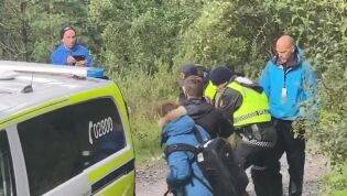 Politiiet pågrip Hans Petter Thue på Haramsøya2