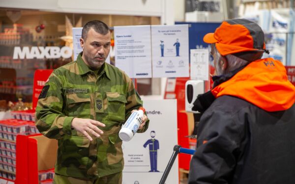 Heimevernet med «uniform på jobben-dagen»