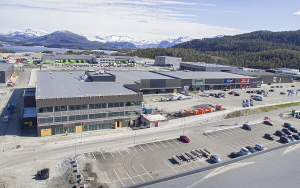 Ålesund gir seg etter advokatbrev - seier ja til fleire butikkar på Digernes
