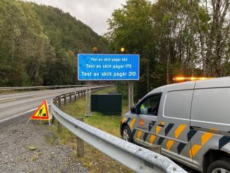 Varslar om stengt veg - men vegen er likevel open