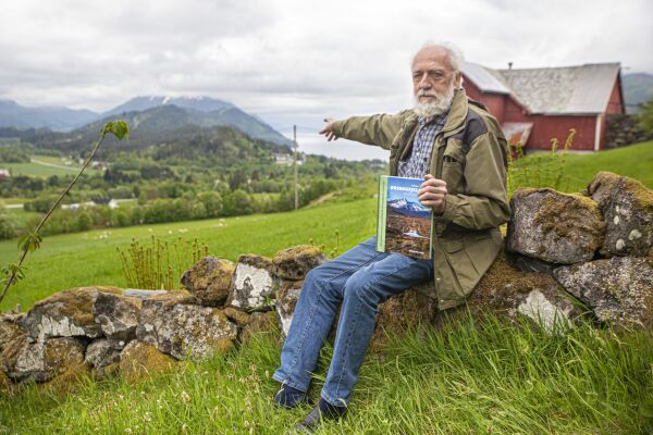 På sporet etter vegbyggarane over Ørskogfjellet