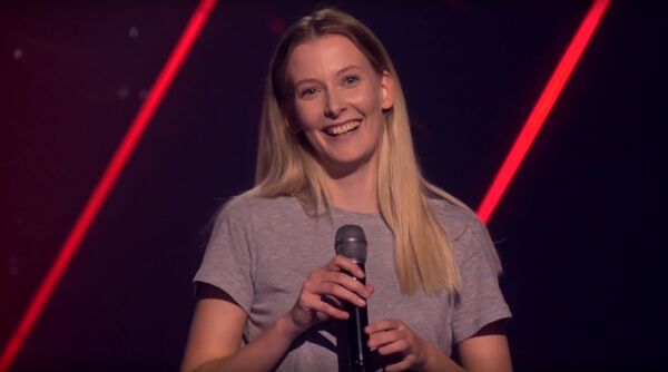 Amalie frå Vestnes vidare i «The Voice»