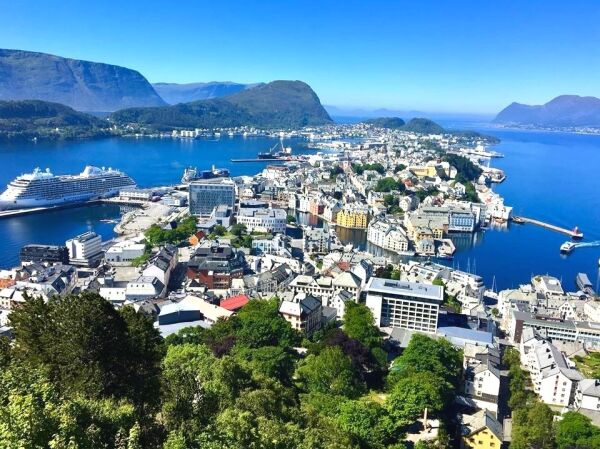 Studie om framtida for cruisehamna i Ålesund