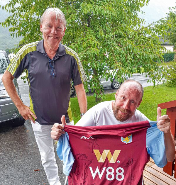 Onkel Willy fiksa Aston Villa-overrasking