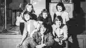Mormor: Beatles som apekattar - musikken ei liding