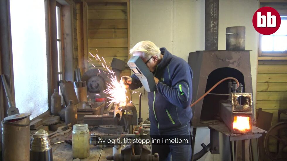 Bli med inn i knivsmia opå Vestnes