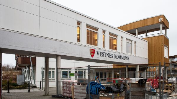 Tilsett suspendert for vald mot bebuar på institusjon i Vestnes