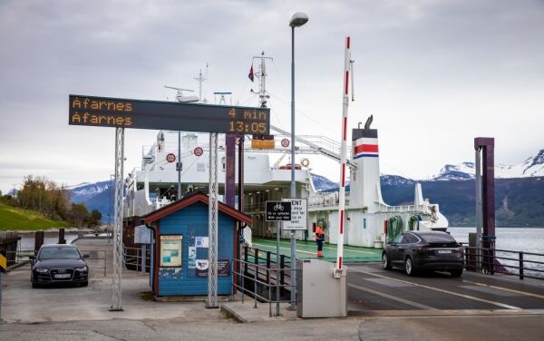 Ferjetrafikken på veg opp etter korona