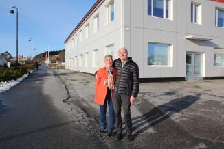 Bygg med 11 leigetakarar får ny eigar