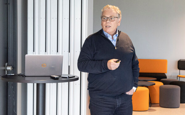 Til Vigra seks gongar pr. dag - no hastar det
