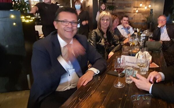 Sylvi og Frank (Frp) -  suksess og størst i fylket