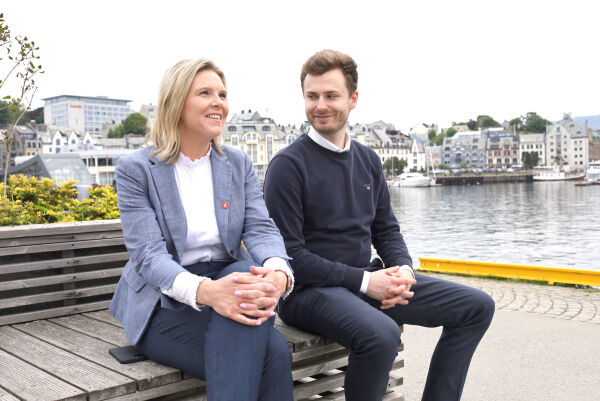Listhaug støttar Røkke i flyttinga til Sveits