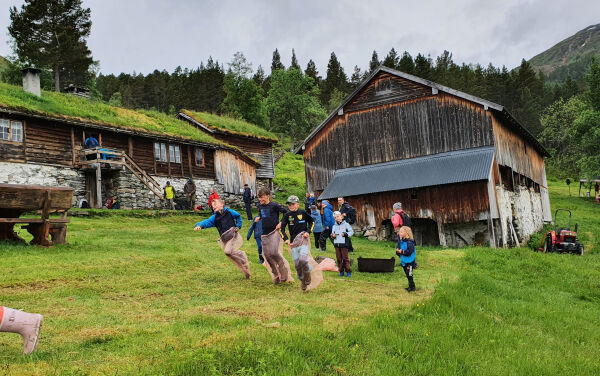 Premiere for ny sesong av serien «Gardane langs Storfjorden»