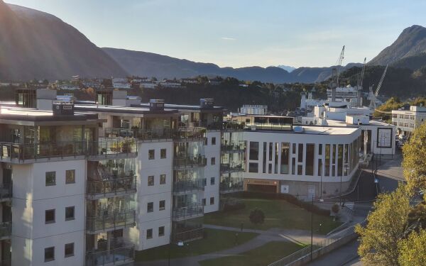 Vil nye Haram ha råd til å ta over tenestehuset?