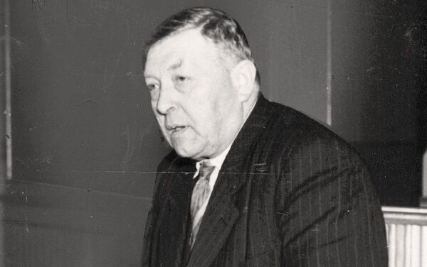 Olav Oksvik får no sitt minnesmerke i Ørskog!