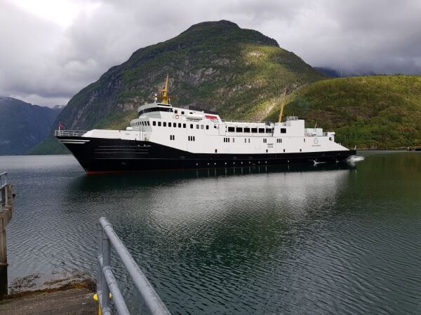 To vil drive persontransport Geiranger-Hellesylt