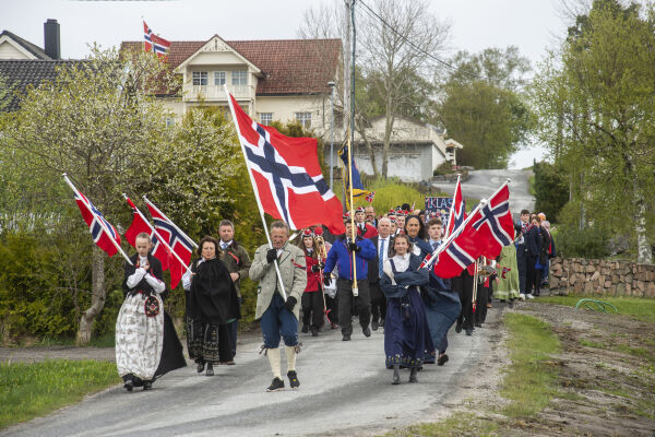 Kompakt tog på Øverås og Nerås