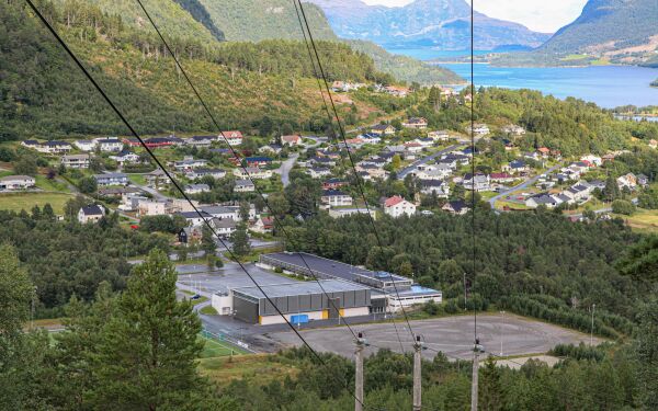 Forslag om svømmebasseng på Eidet
