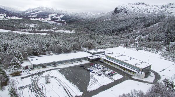 Vatne Ungdomsskule med (ny) skulestart