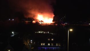 Ingen skadd i brann på Sjøholt laurdag kveld