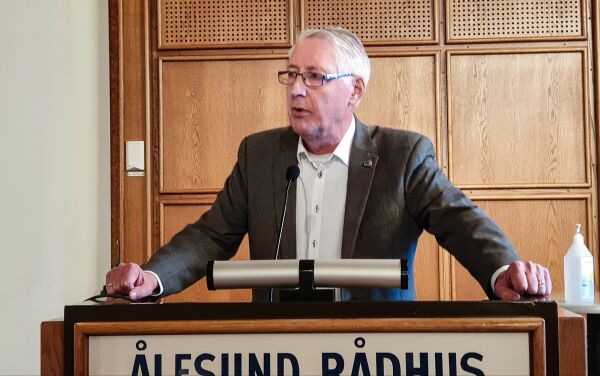 Bjørn Sandnes ikkje inhabil i budsjettsaka