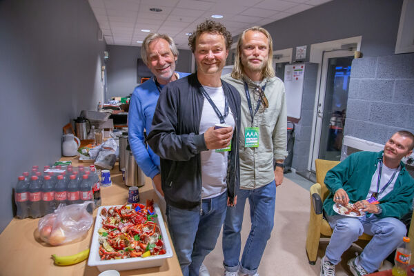 Jugendfest-sjefane kosa seg på bakrommet