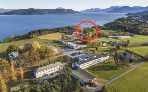 Eit steg nærare nytt fjøs på Gjermundnes vgs