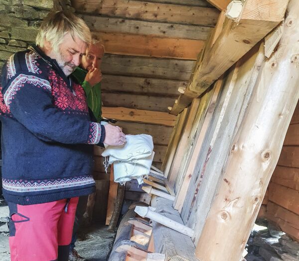 Vaskemaskin frå 1800-talet gjenoppbygd i Stordal