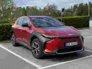 Toyota bZ4X: Har fått mykje kritikk, men mange vil ha den